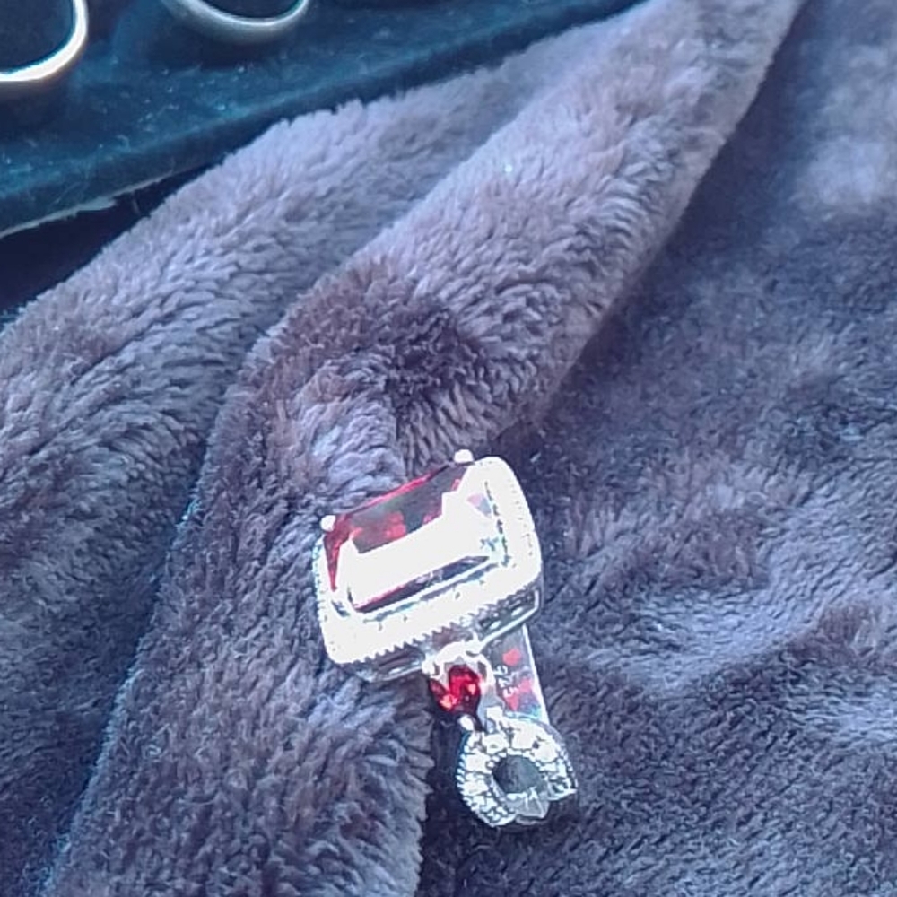 NEW  RUBY/ WHITE  TOPAZ  RING! - Picture 3 of 6